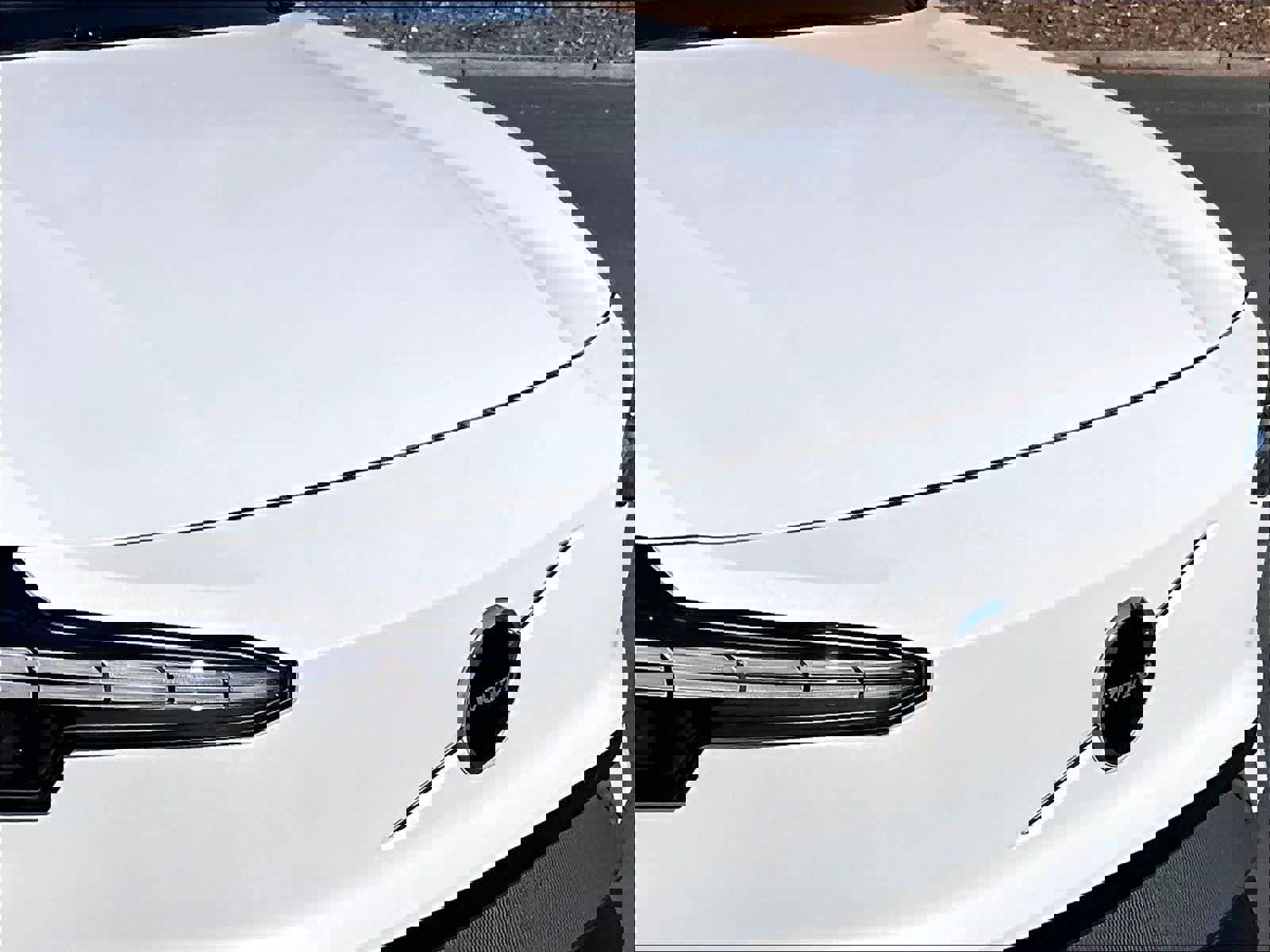 New 2026 Volvo EX30 Plus w/ Protection Package Premier image 34