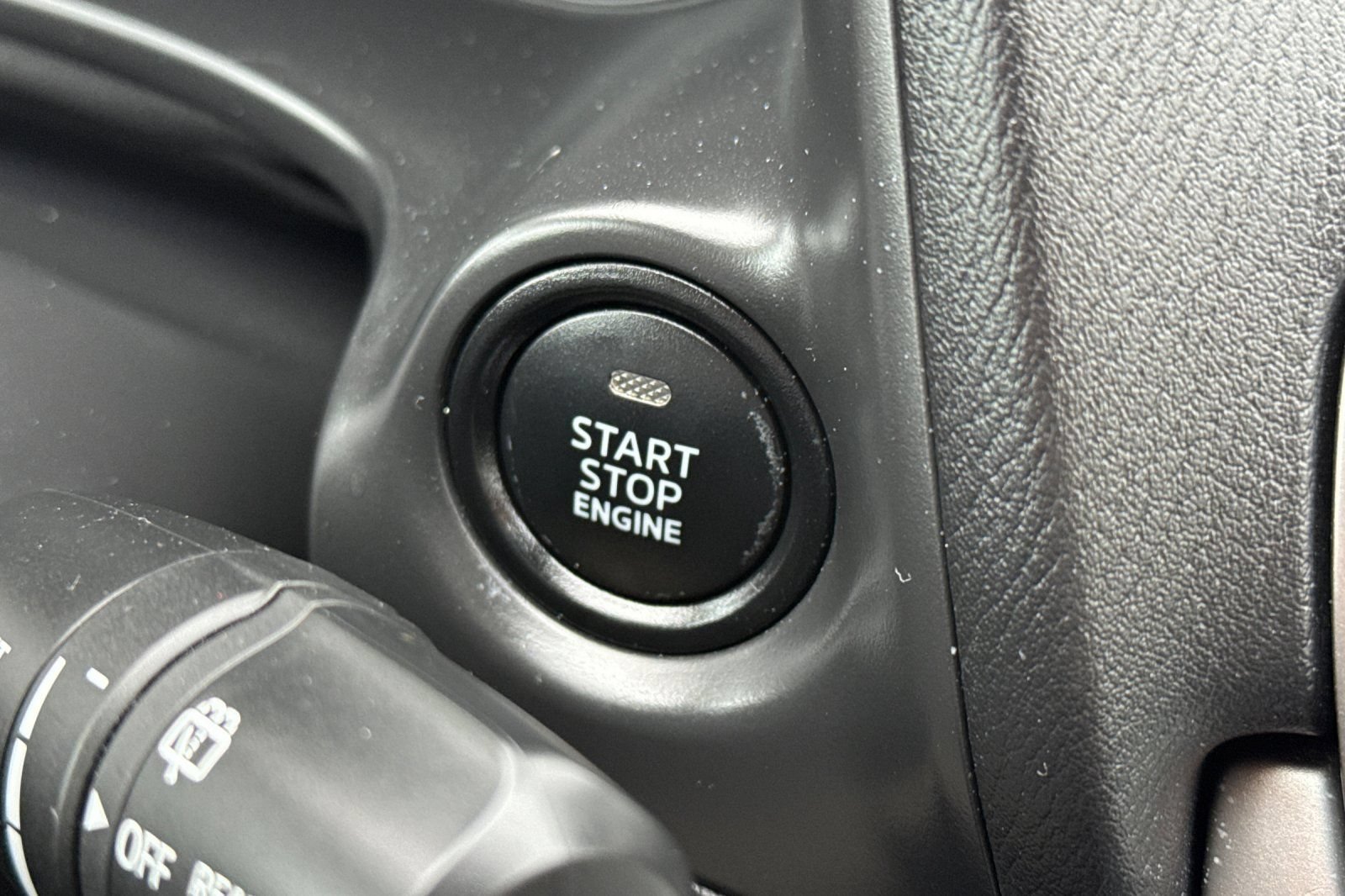 Used 2018 MAZDA MAZDA3 Touring FWD image 23