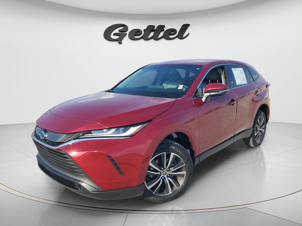 Certified 2023 Toyota Venza LE image 1