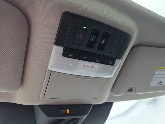 Used 2024 Nissan Pathfinder Platinum w/ Cargo Package image 42