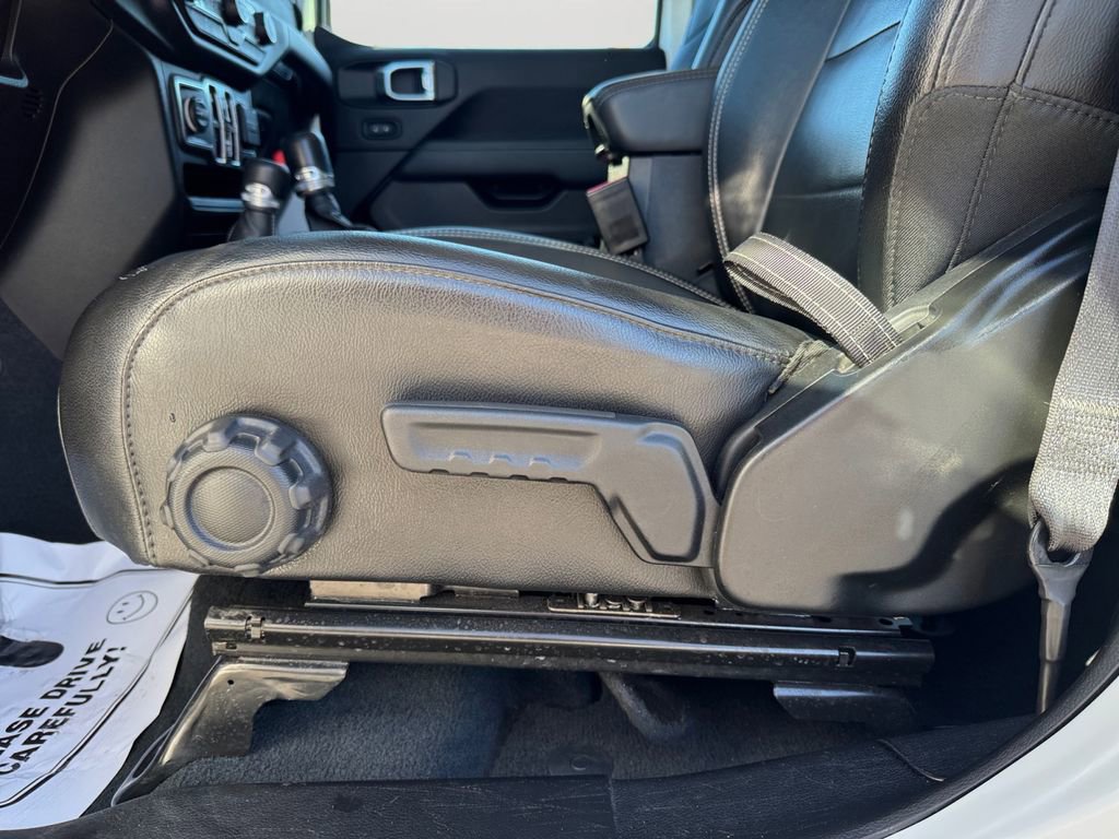 Used 2023 Jeep Wrangler Unlimited Sahara w/ Cold Weather Group image 25