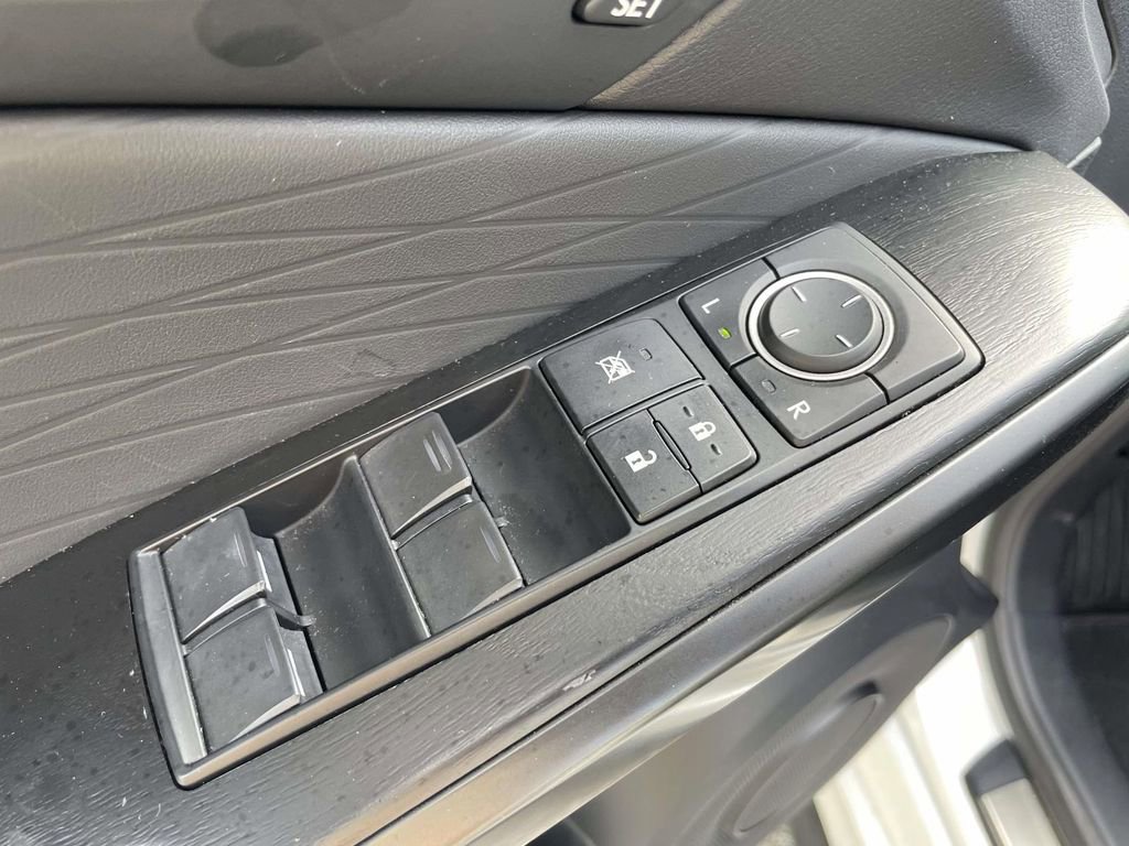 Used 2024 Lexus IS 300 w/ Premium Package RWD image 17