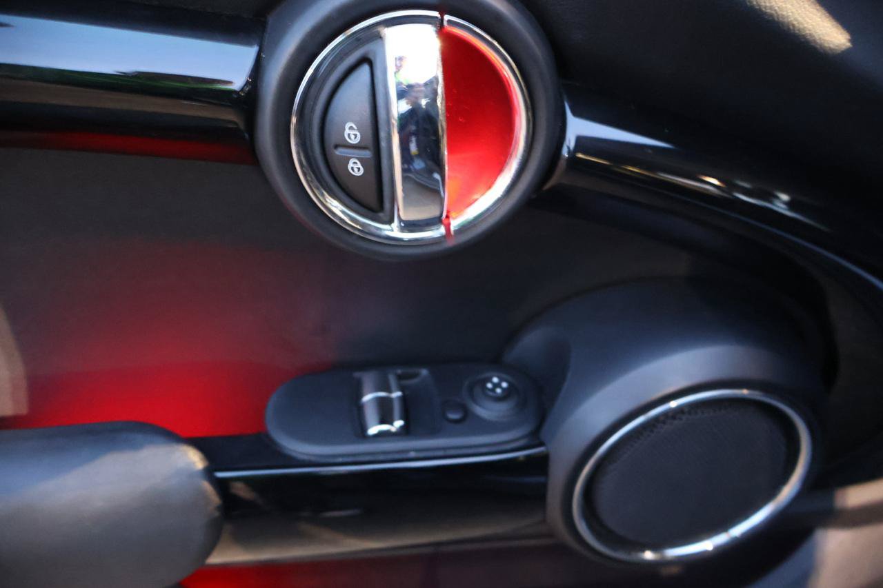Used 2015 MINI Cooper S FWD image 10