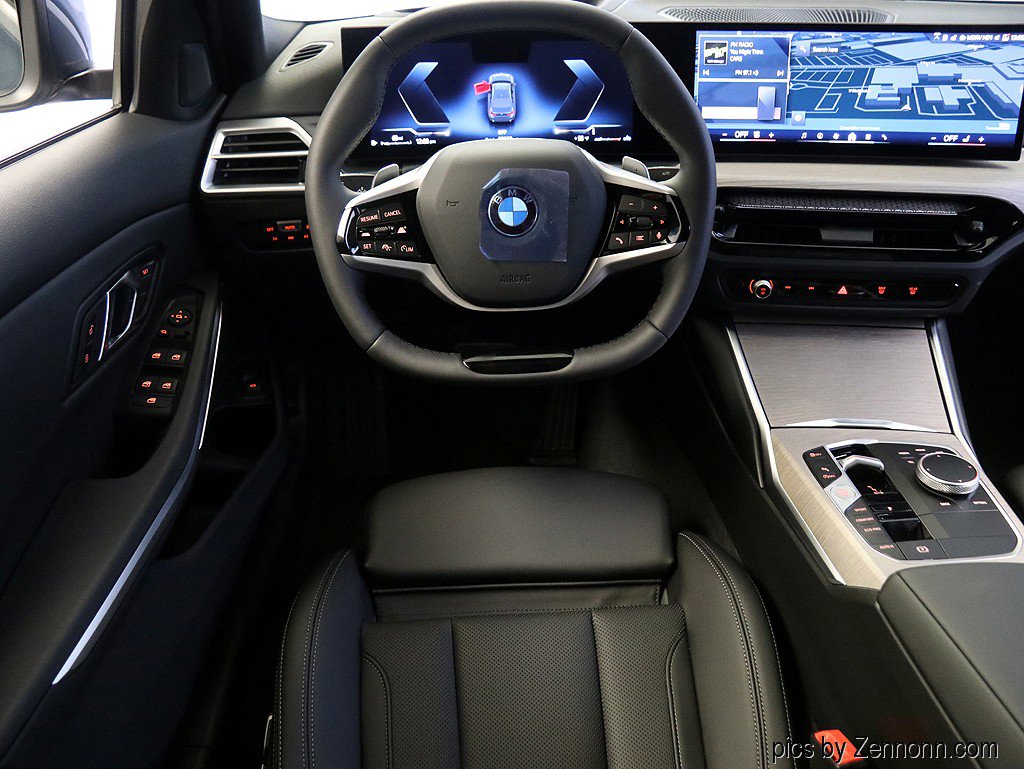 Used 2025 BMW 330i xDrive Sedan w/ Premium Package image 15