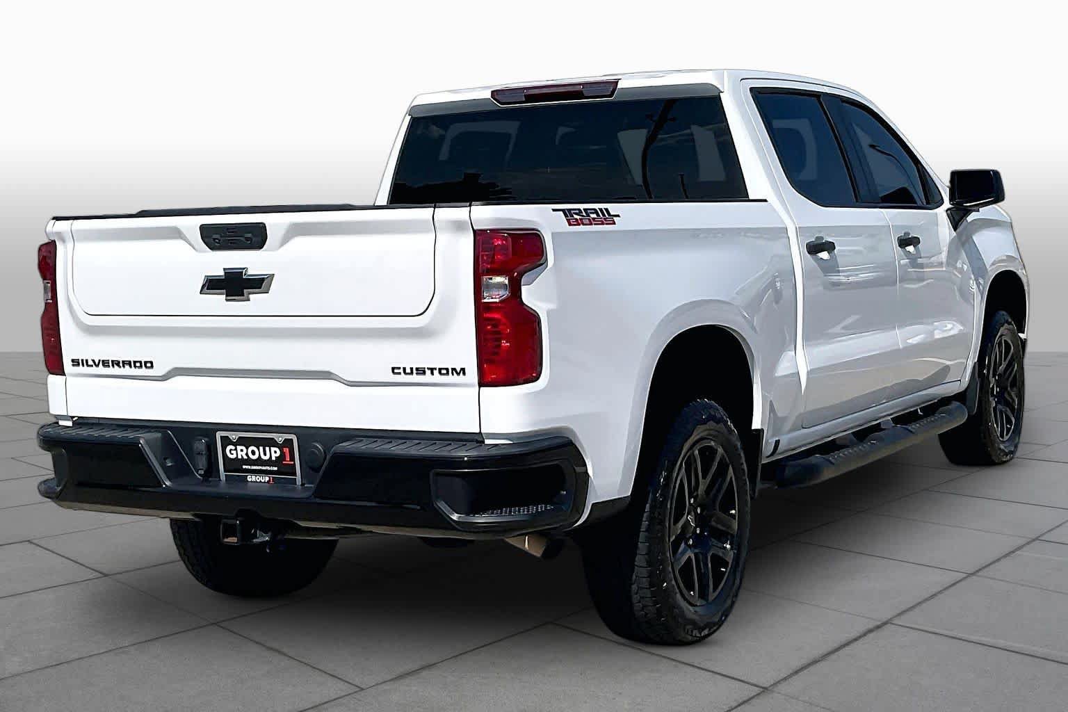 Used 2024 Chevrolet Silverado 1500 Custom Trail Boss w/ Turbomax Blackout Package AWD/4WD image 13
