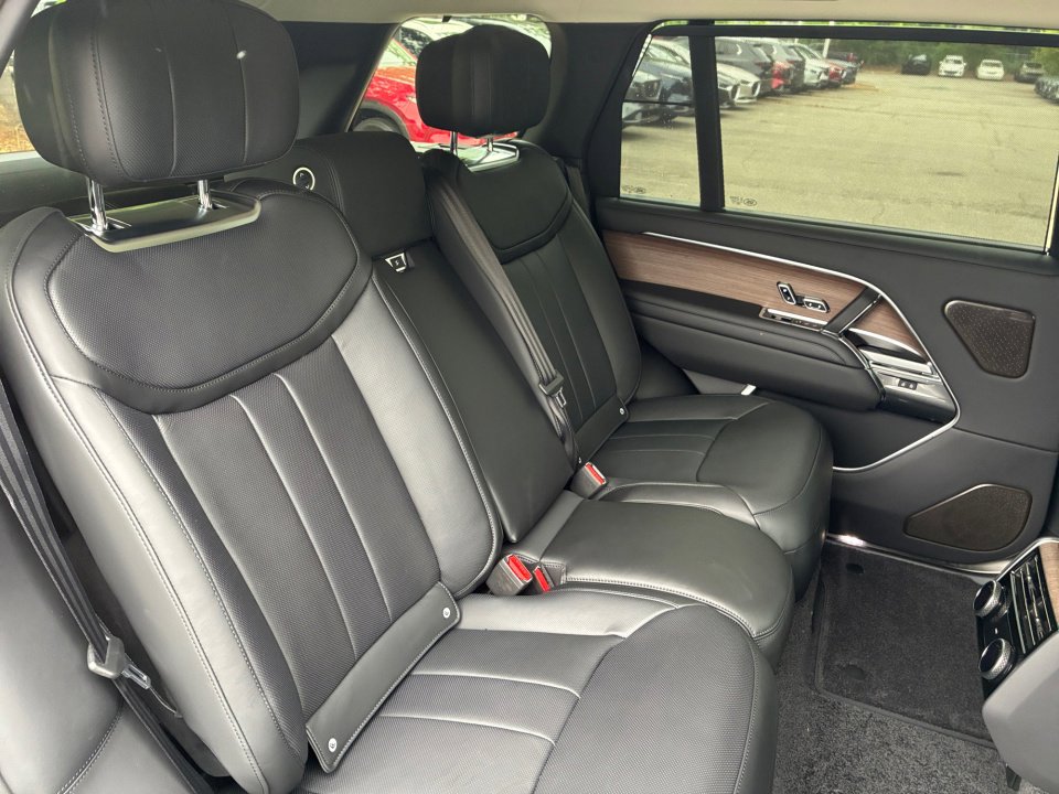 New 2026 Land Rover Range Rover Long Wheelbase Autobiography AWD/4WD image 29