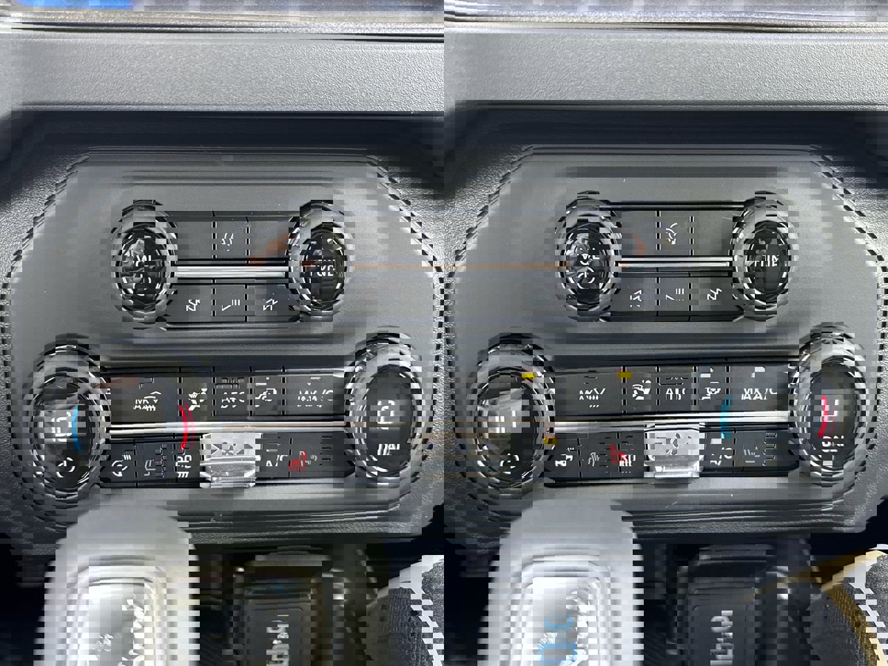 New 2025 Ford Bronco Badlands image 20