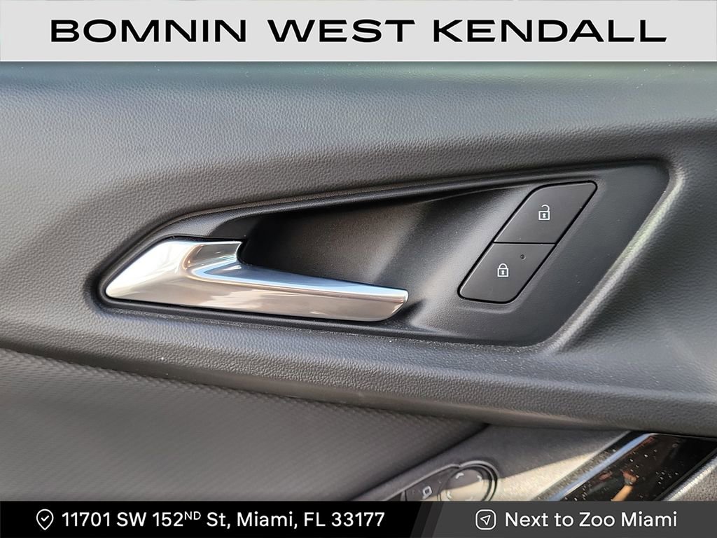 Used 2025 Chevrolet Equinox LT w/ Safety and Technology Package image 23