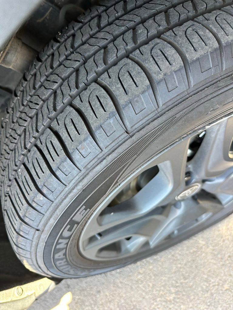 Used 2024 Toyota RAV4 Adventure AWD/4WD image 4