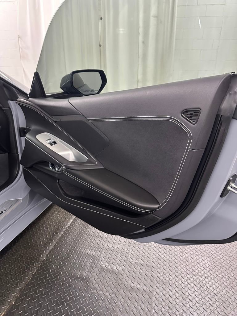 Used 2024 Chevrolet Corvette Stingray Coupe w/ Z51 Performance Package image 30