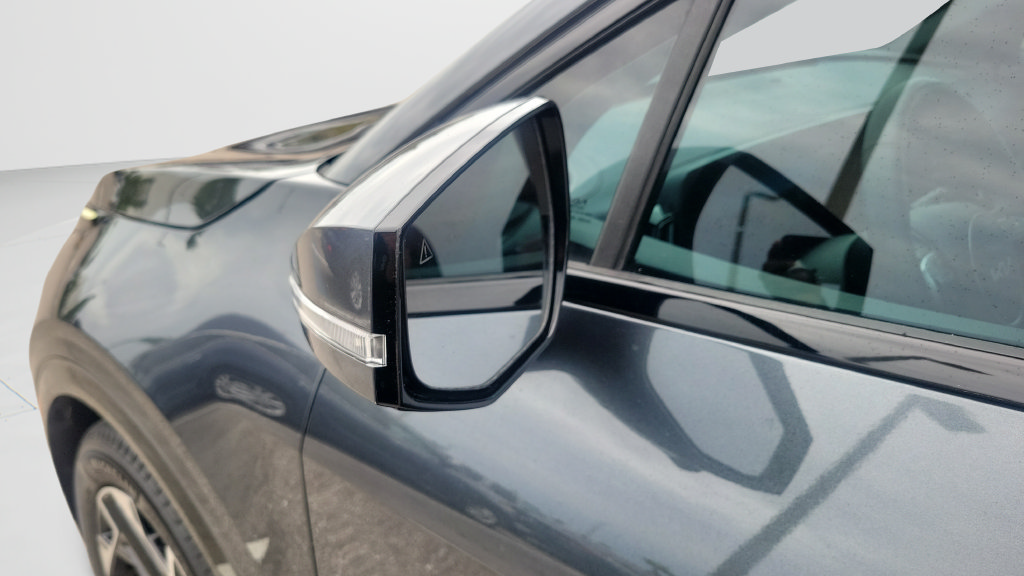 Used 2025 Kia Sportage SX FWD image 27