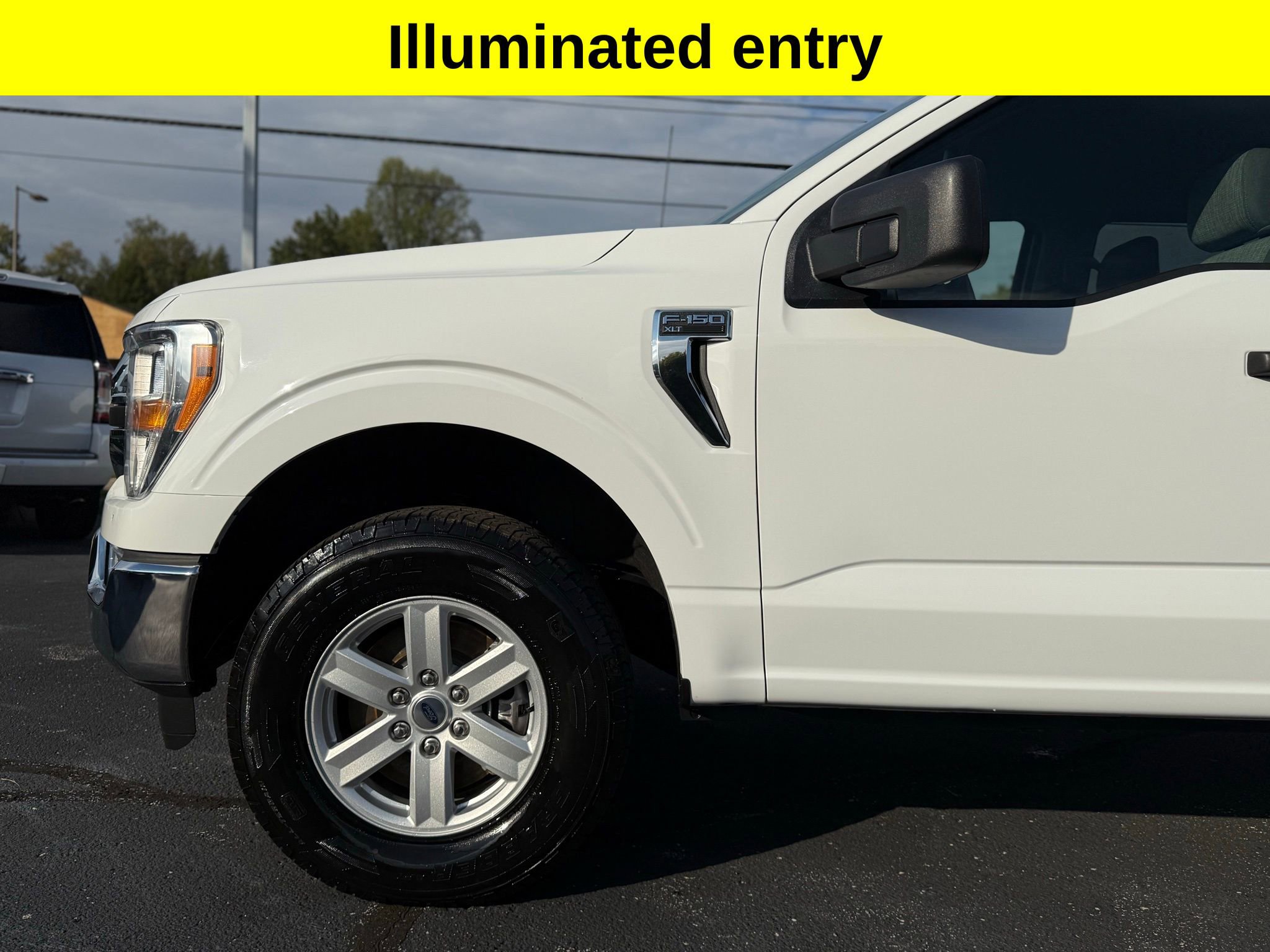 Used 2022 Ford F150 XLT w/ Trailer Tow Package image 9