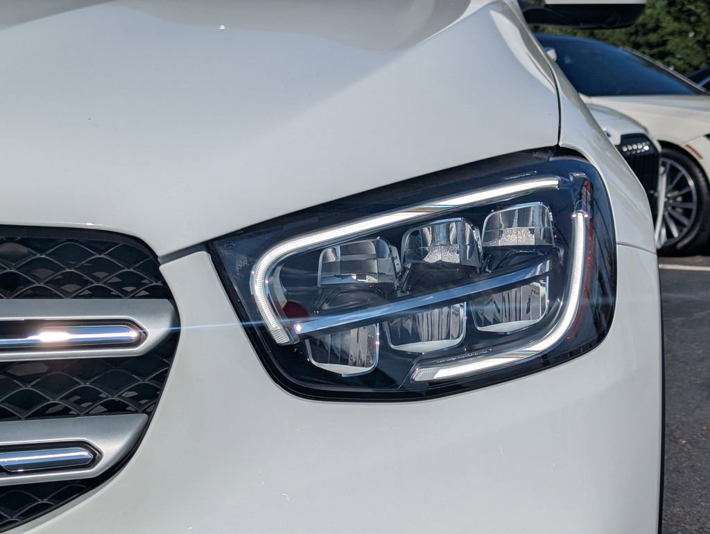 Used 2022 Mercedes-Benz GLC 300 w/ Premium Package Lite image 28