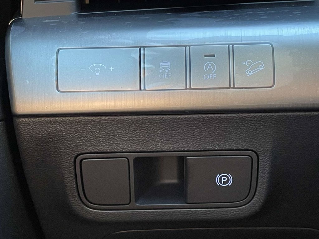 New 2026 Hyundai Kona SE FWD image 16