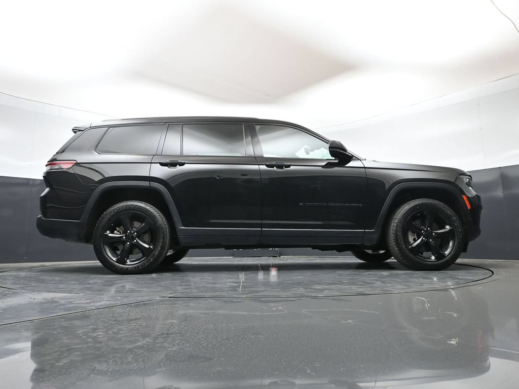 Used 2022 Jeep Grand Cherokee L Laredo AWD/4WD image 39