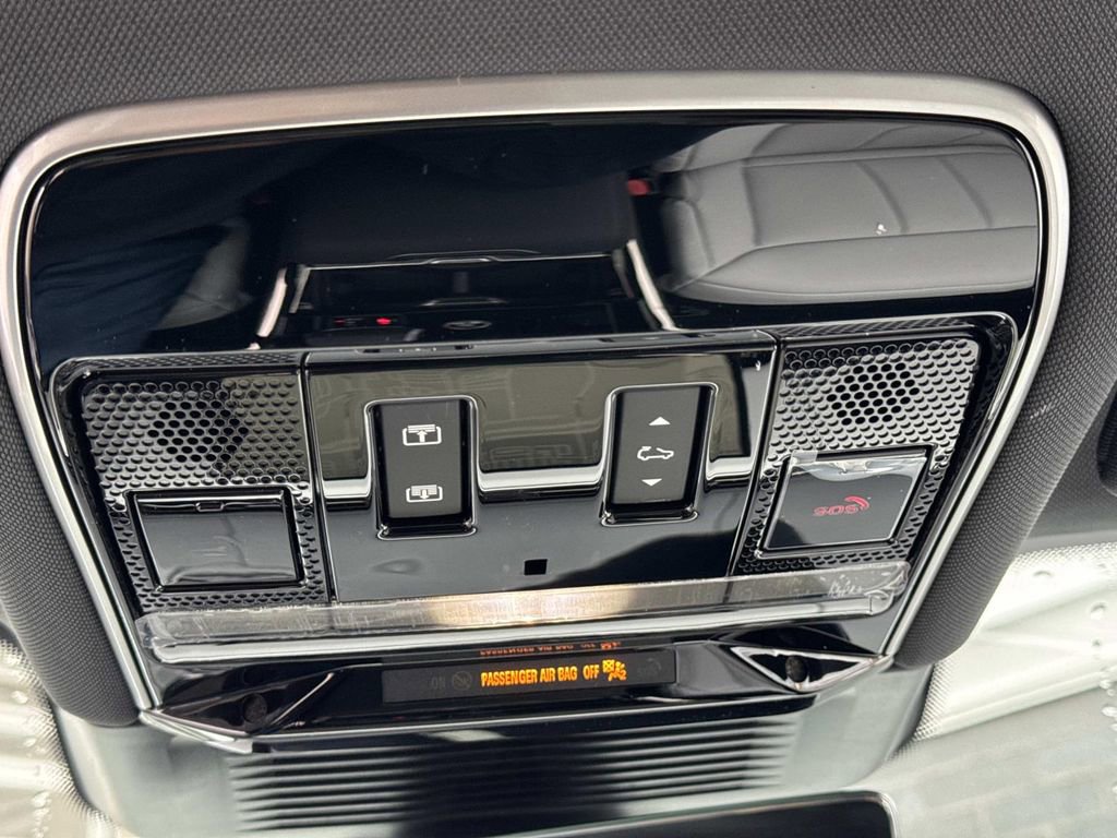 New 2026 Land Rover Range Rover Sport Dynamic SE image 21