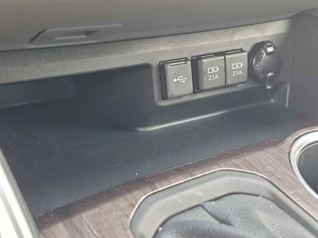 Used 2021 Toyota Highlander Platinum AWD/4WD image 32