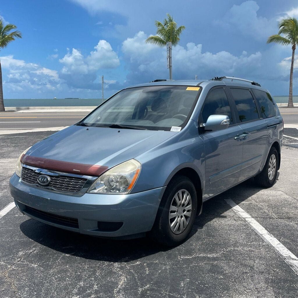 Used 2012 Kia Sedona LX