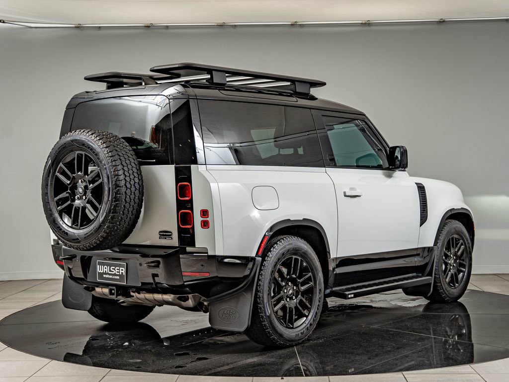 Used 2023 Land Rover Defender 90 X-Dynamic SE AWD/4WD image 5