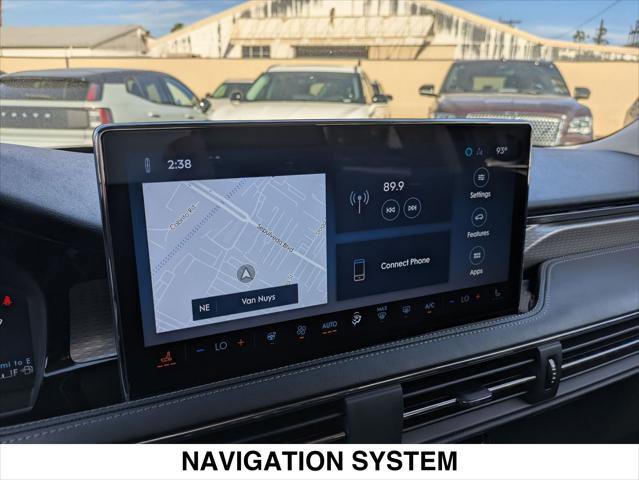 Used 2023 Lincoln Corsair Reserve w/ Equipment Group 201A image 17