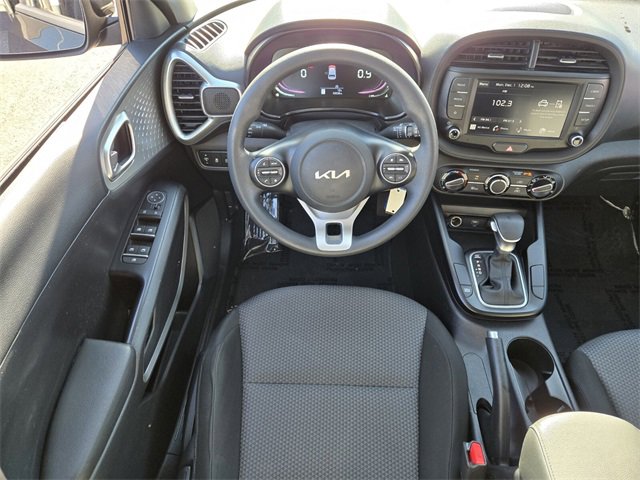 Used 2023 Kia Soul LX w/ LX Technology Package image 15