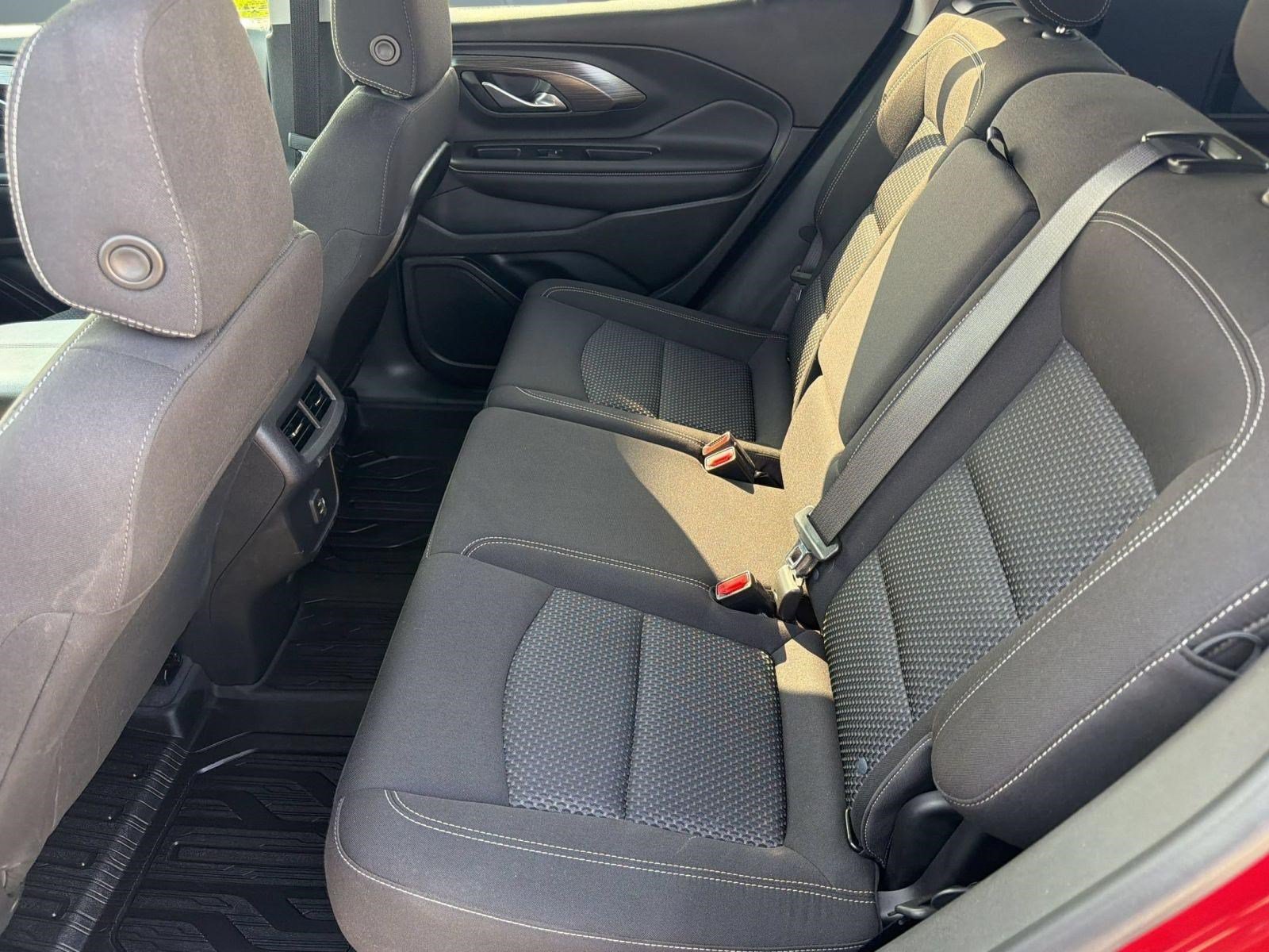 Used 2022 GMC Terrain SLE FWD image 23