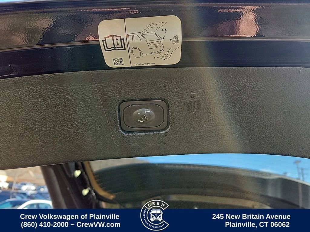 Used 2018 Ford Edge Titanium w/ Equipment Group 302A image 55