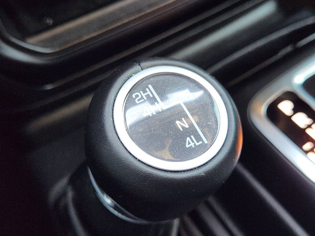 Used 2021 Jeep Wrangler Unlimited Sahara AWD/4WD image 22