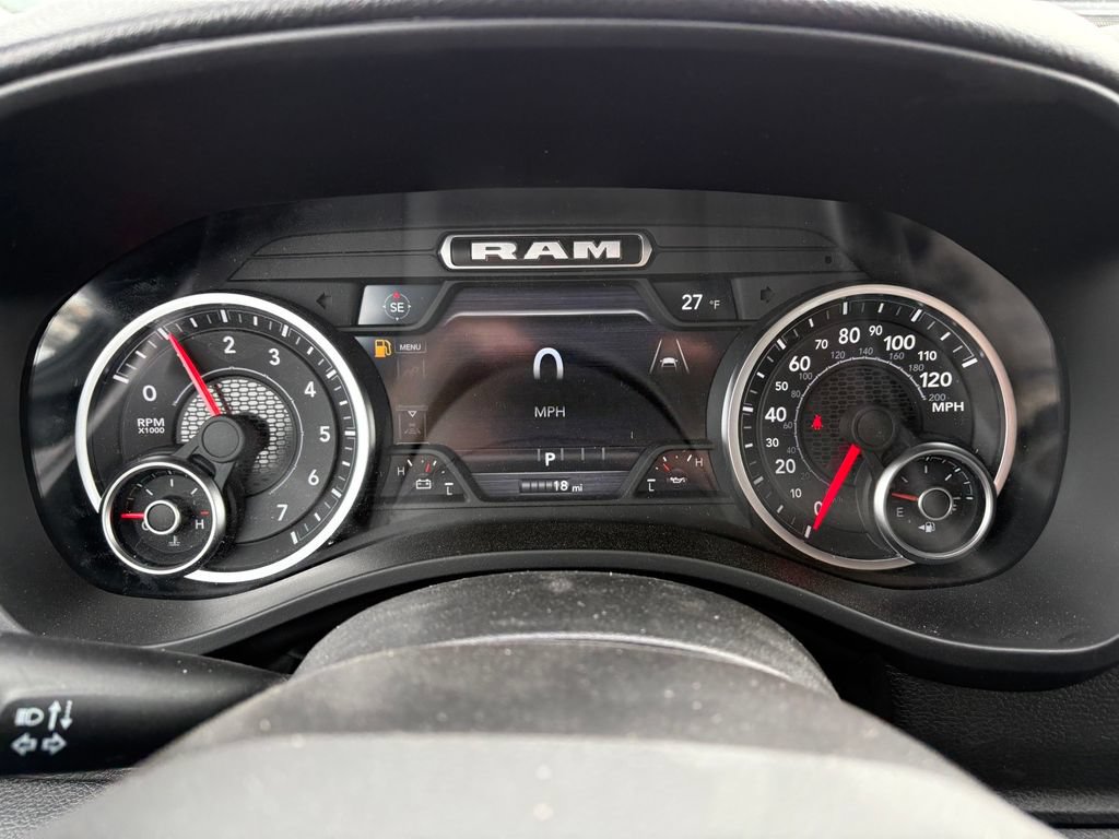 New 2026 RAM 1500 Express AWD/4WD image 19