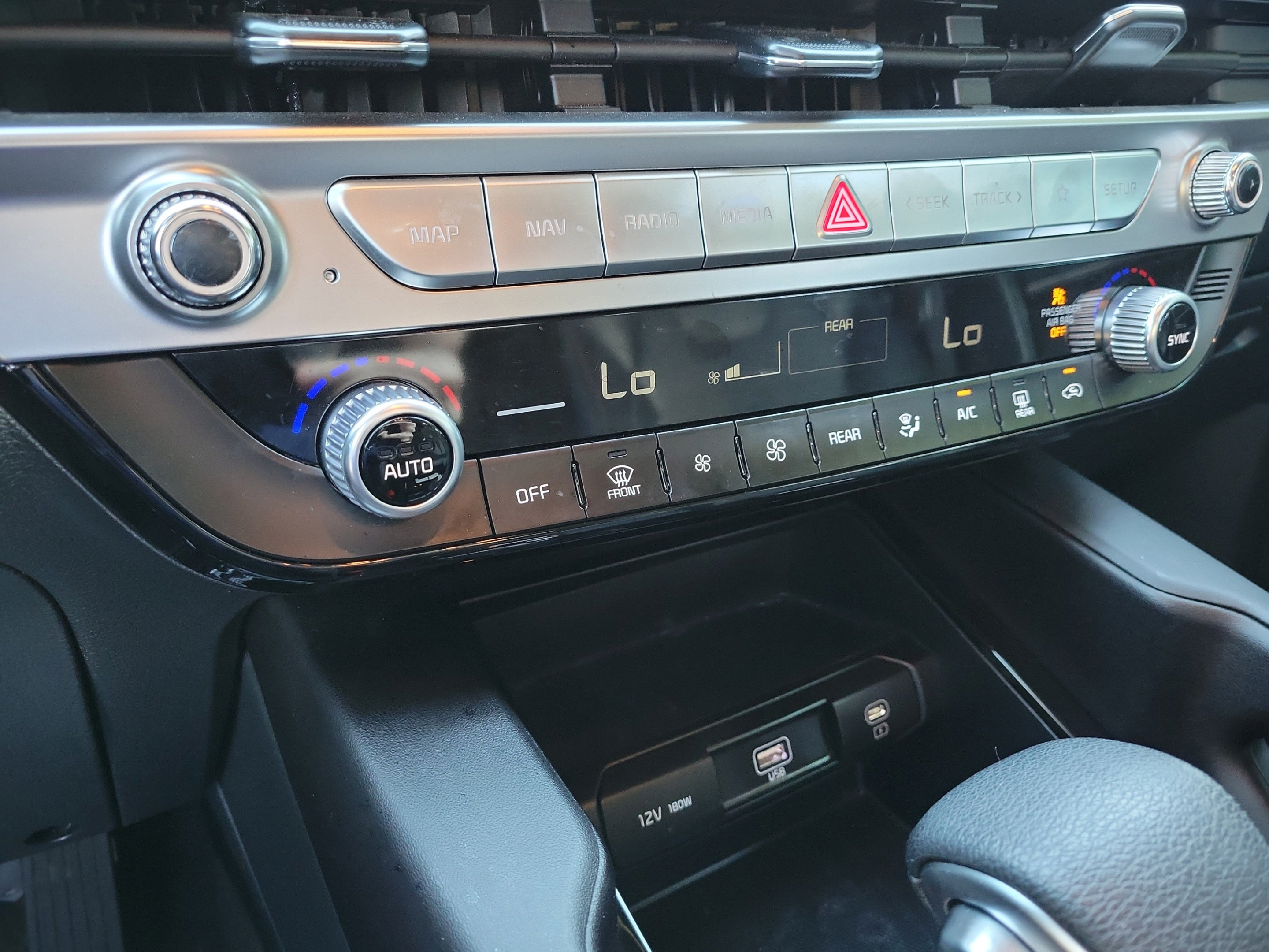 Certified 2025 Kia Telluride LX FWD image 19
