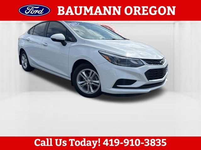 Used 2018 Chevrolet Cruze LT w/ Convenience Package FWD image 1