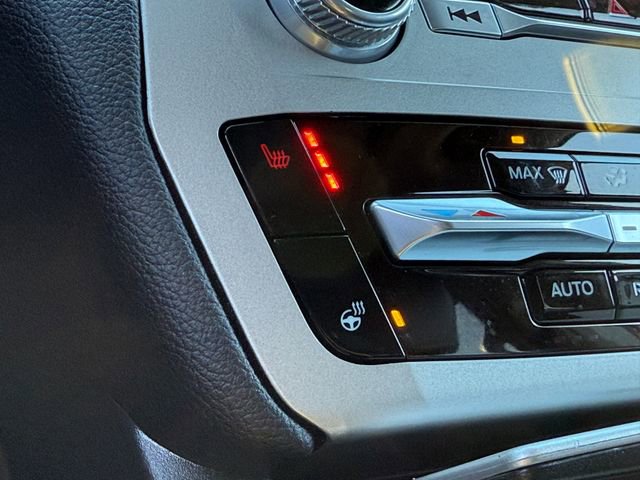 Used 2022 Ford Explorer XLT w/ Equipment Group 202A image 12