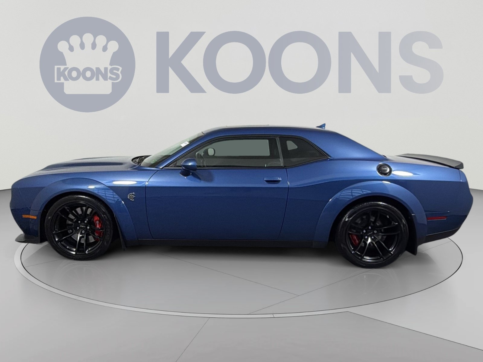 Used 2020 Dodge Challenger SRT Hellcat RWD image 2