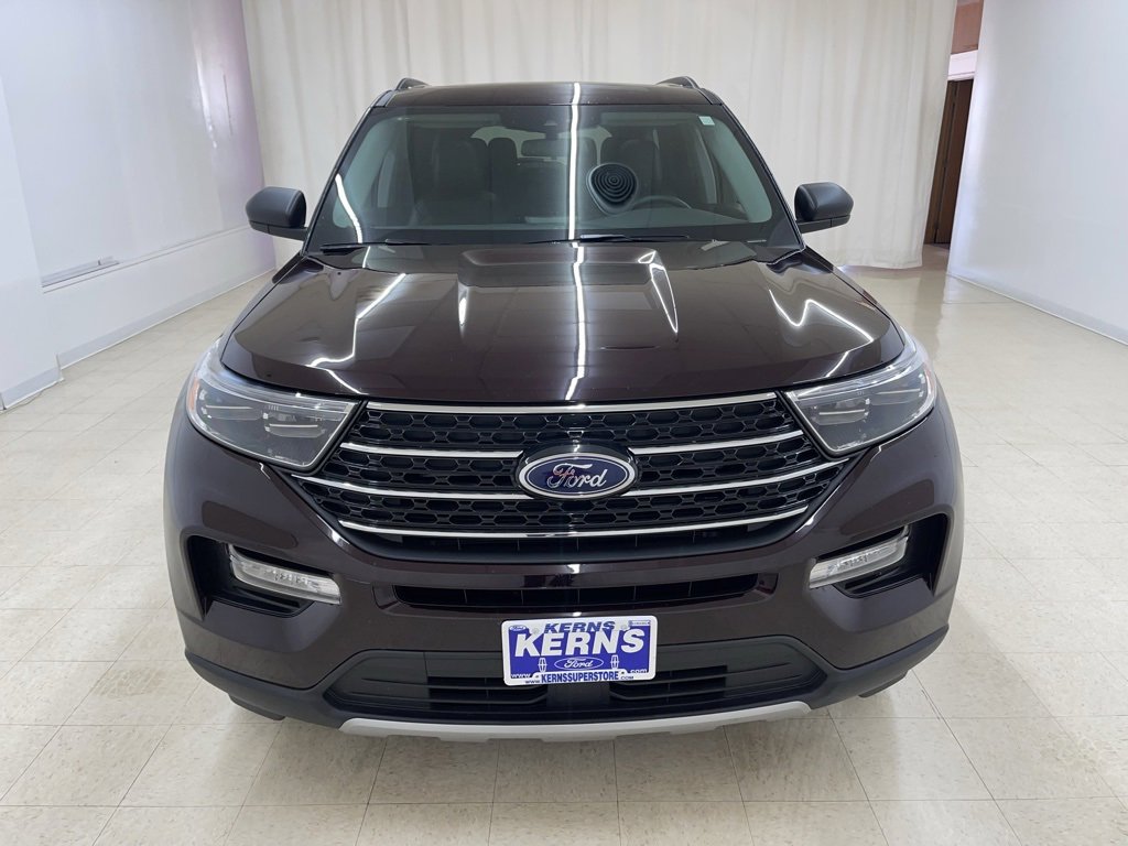 Used 2023 Ford Explorer XLT w/ Equipment Group 202A image 9