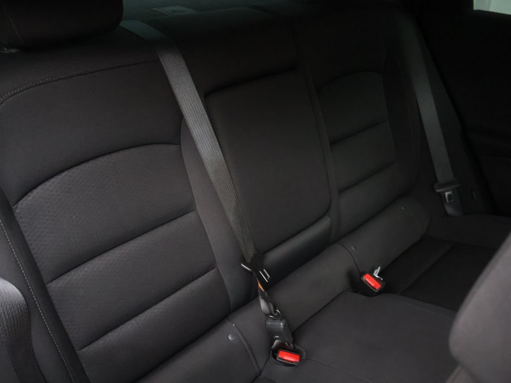 Used 2020 Chevrolet Malibu LT FWD image 13