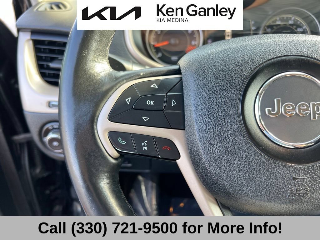 Used 2015 Jeep Cherokee Latitude w/ Cold Weather Group AWD/4WD image 28