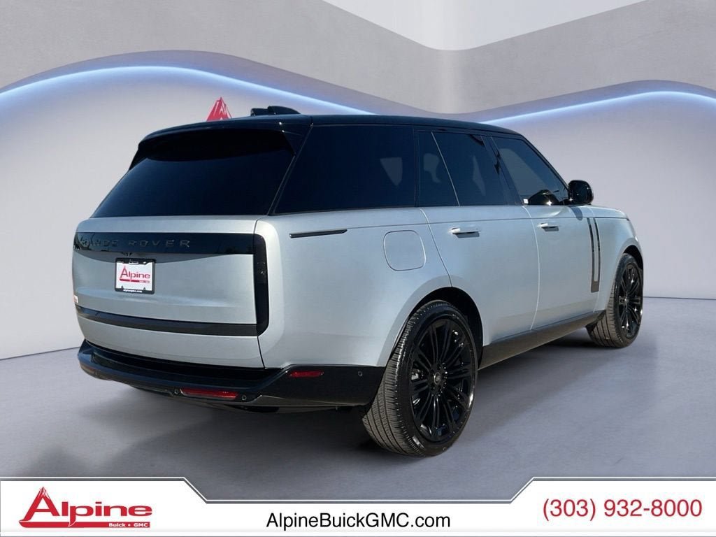 Used 2025 Land Rover Range Rover SE AWD/4WD image 5