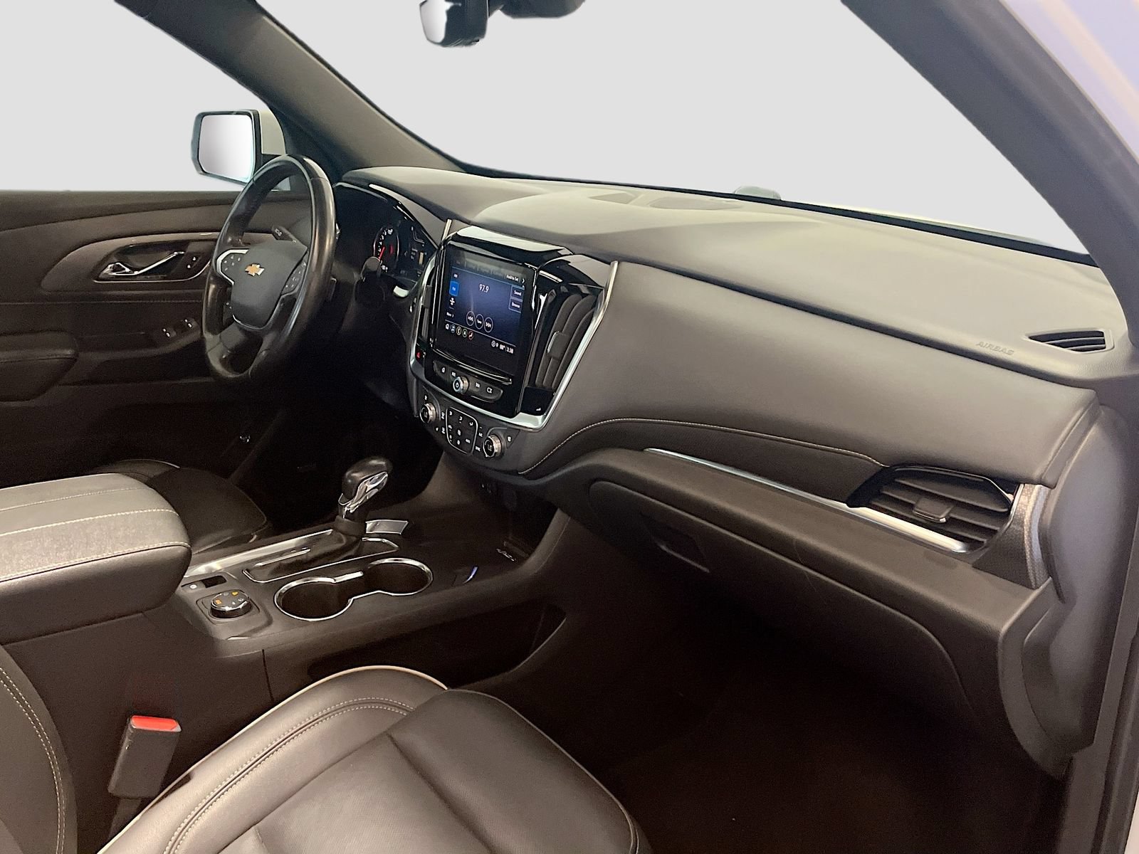Used 2022 Chevrolet Traverse Premier AWD/4WD image 30