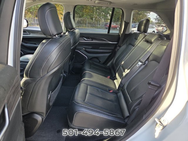Used 2022 Jeep Grand Cherokee Limited AWD/4WD image 10