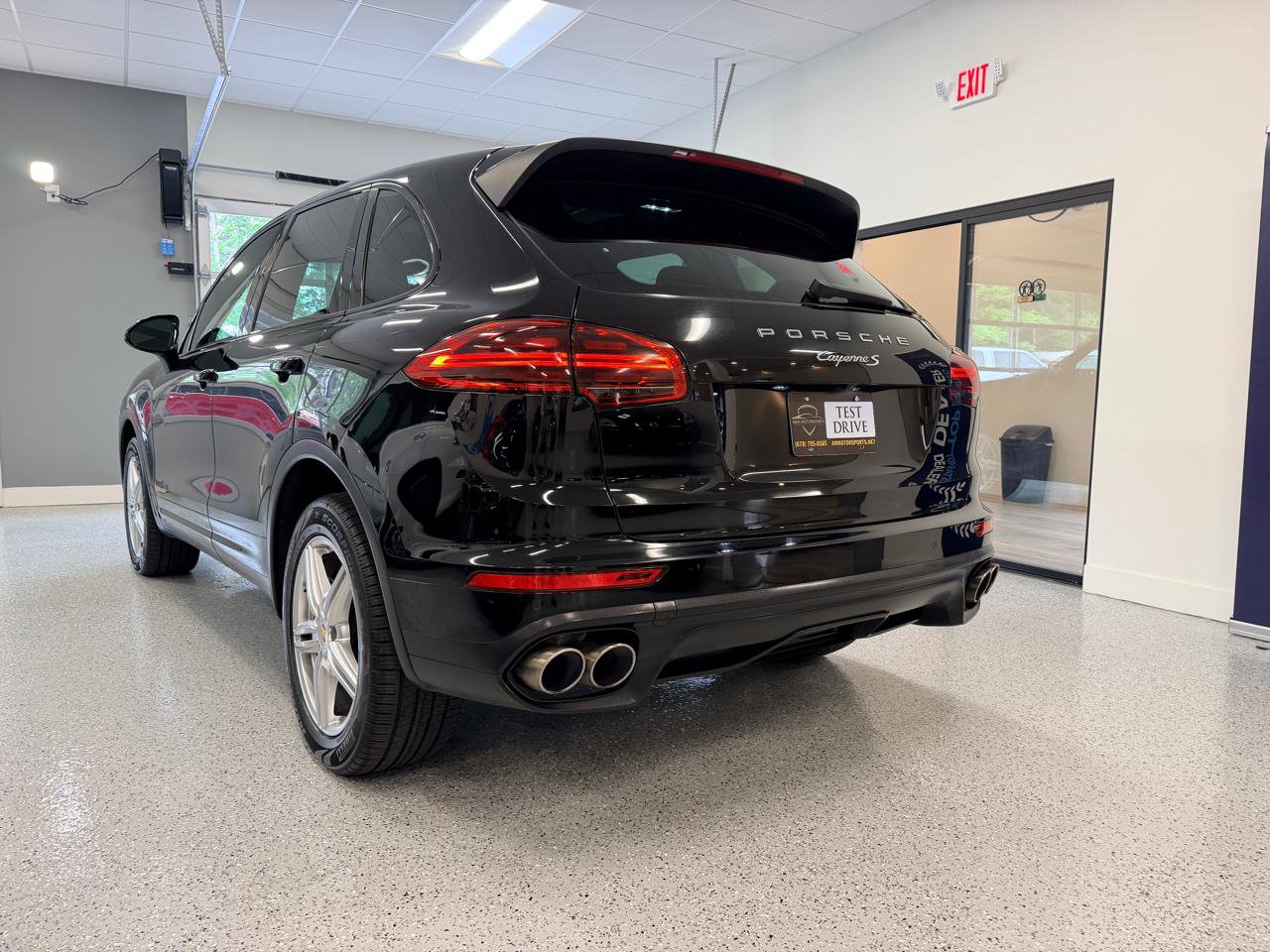 Used 2016 Porsche Cayenne S AWD/4WD image 6
