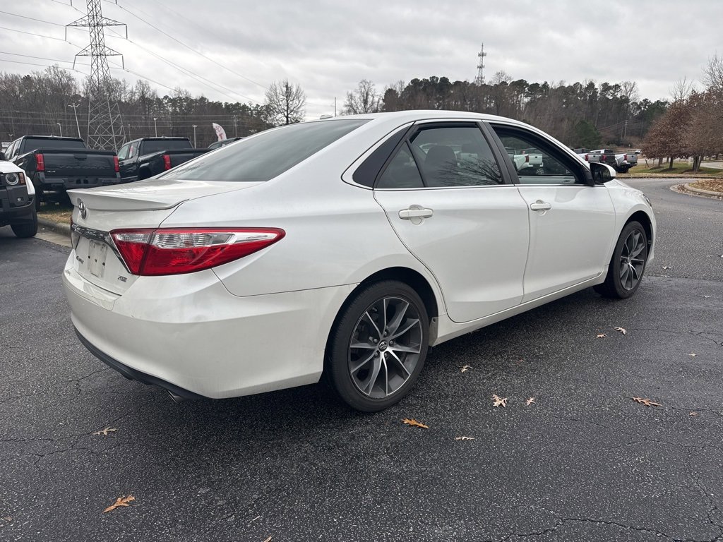 Used 2016 Toyota Camry XSE image 5