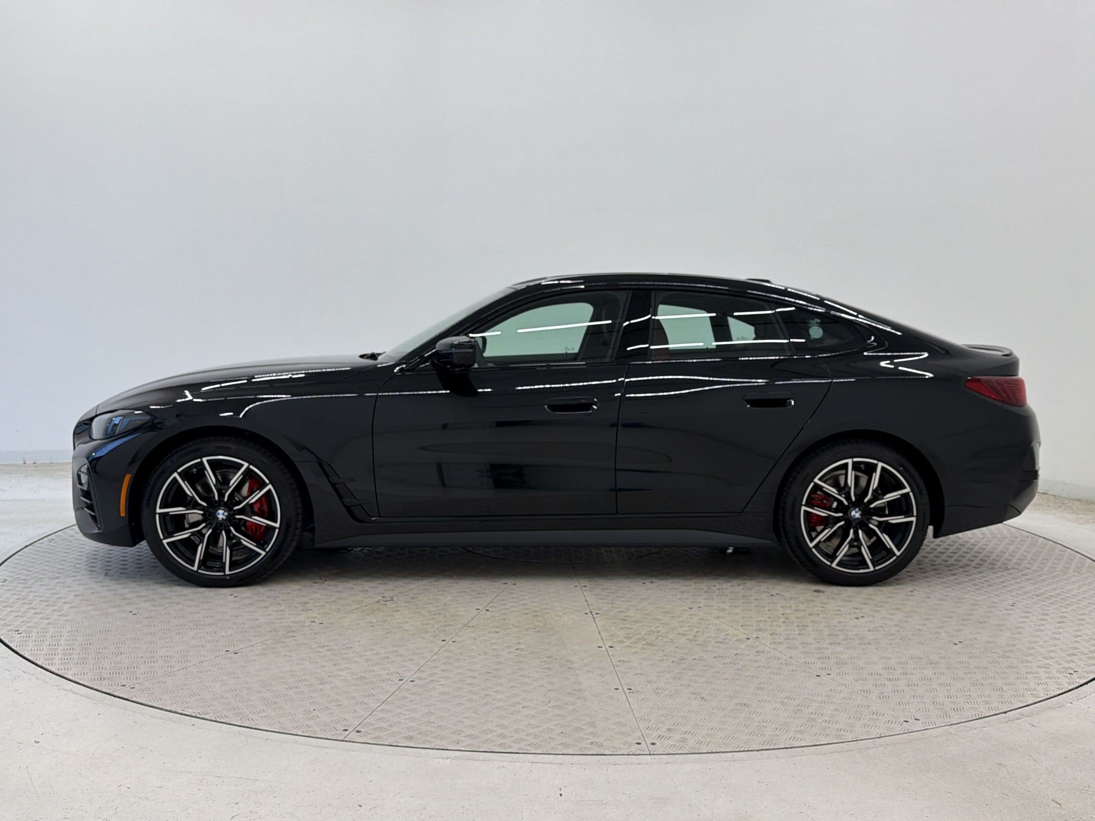 New 2026 BMW 430i w/ M Sport Package RWD image 2