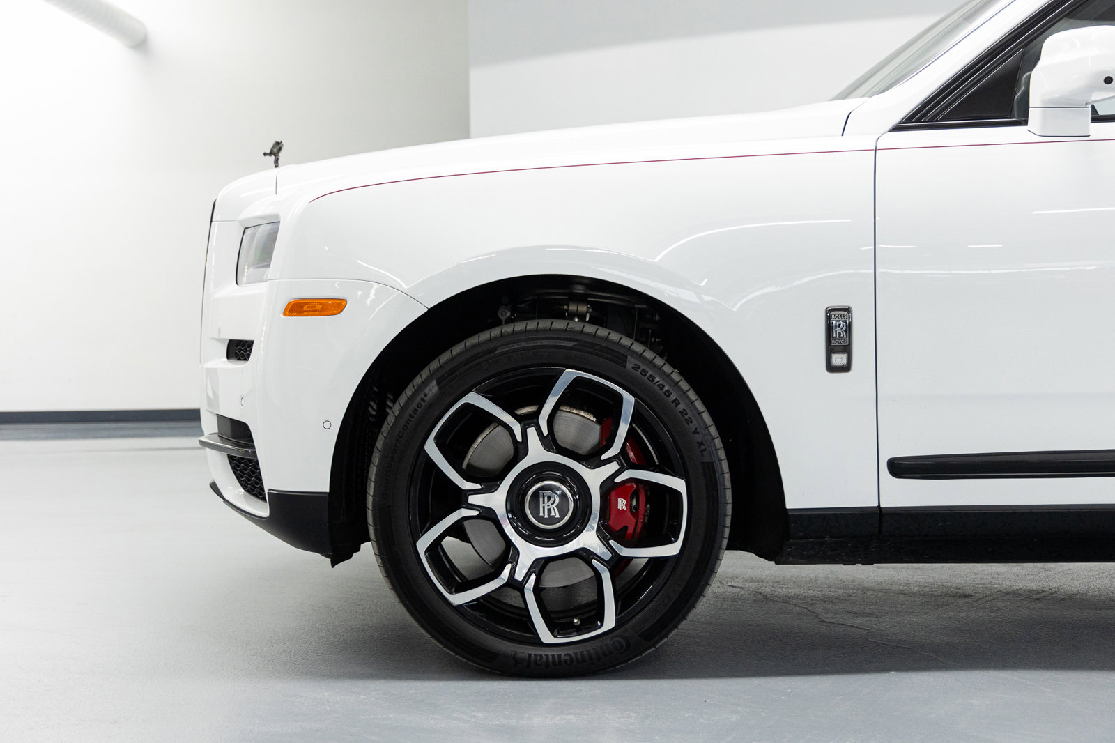 Certified 2024 Rolls-Royce Cullinan Black Badge image 5