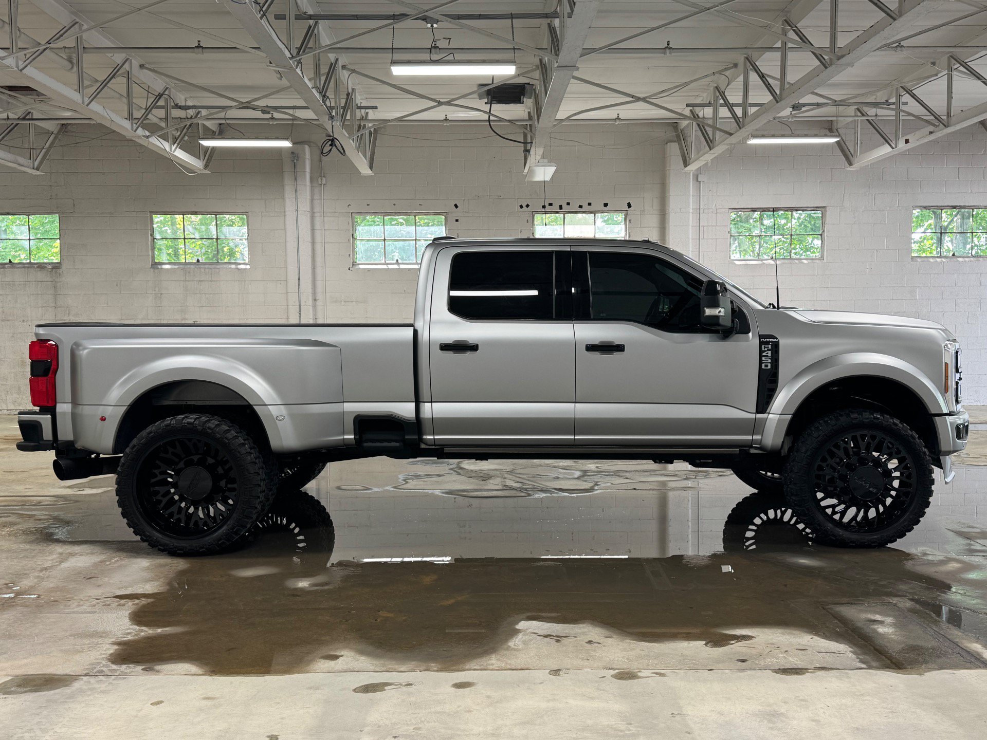 Used 2024 Ford F450 Platinum w/ Camper Package AWD/4WD image 8