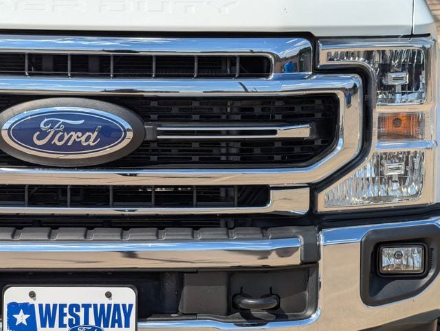 Used 2022 Ford F250 Lariat w/ Lariat Value Package AWD/4WD image 9