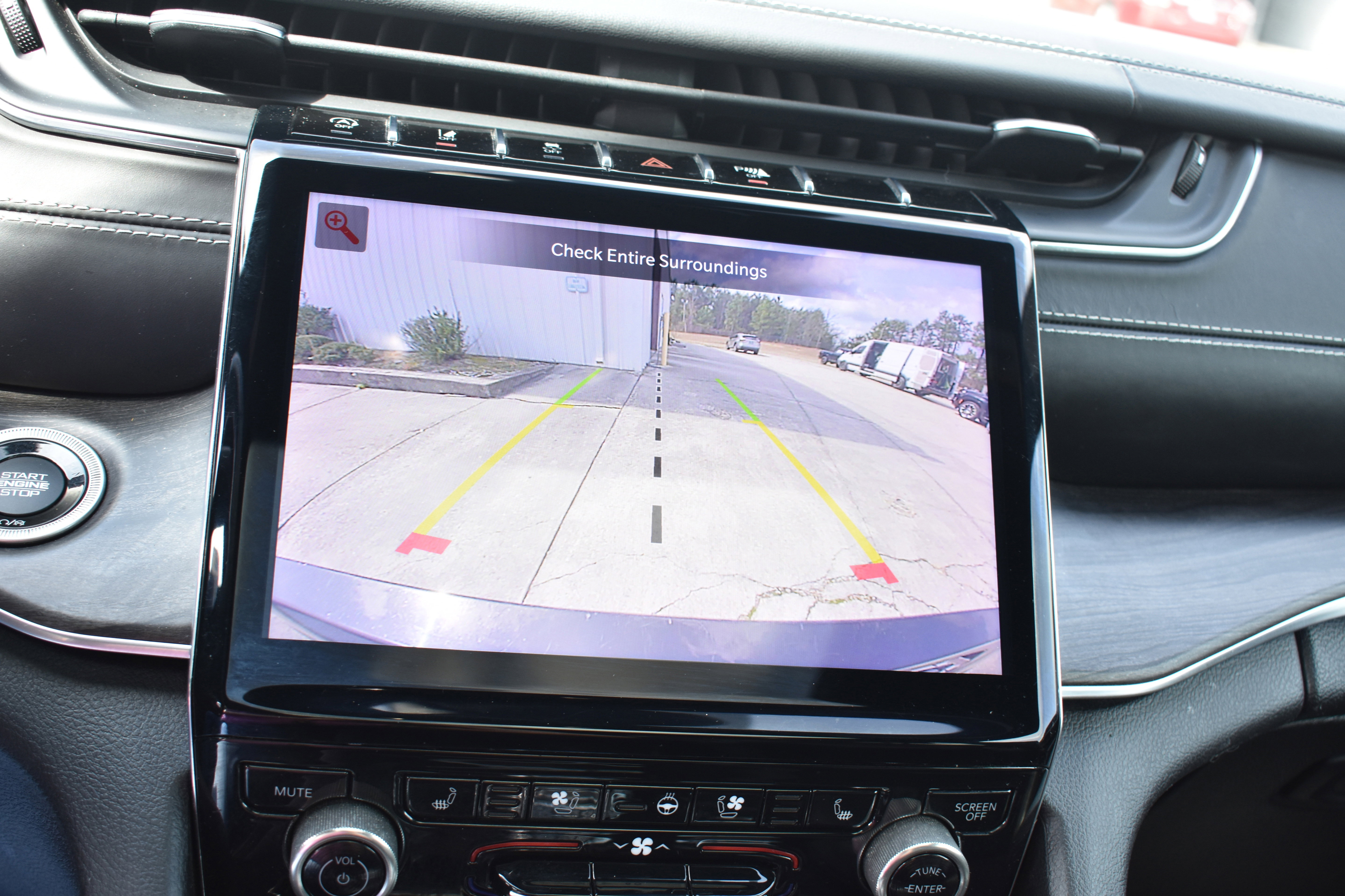 Used 2021 Jeep Grand Cherokee L Overland w/ Luxury Tech Group IV image 19