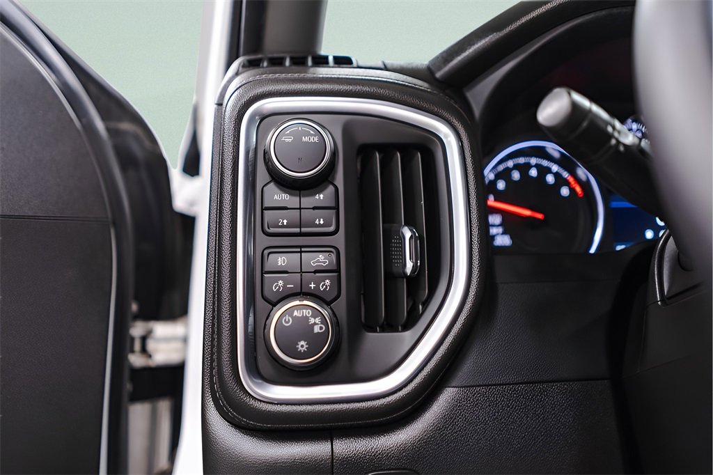 Used 2022 Chevrolet Silverado 1500 RST image 19