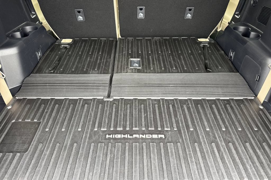 Certified 2025 Toyota Highlander XLE AWD/4WD image 15