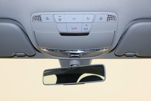 Used 2019 Mercedes-Benz C 300 Sedan image 23