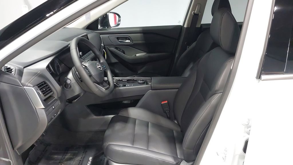 New 2026 Nissan Rogue SV AWD/4WD image 19